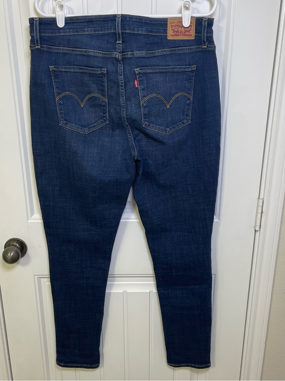 Levi's 721 High Rise Skinny Jeans Women's Size 34 Dark Wash Stretch Denim - Picture 2 of 8
